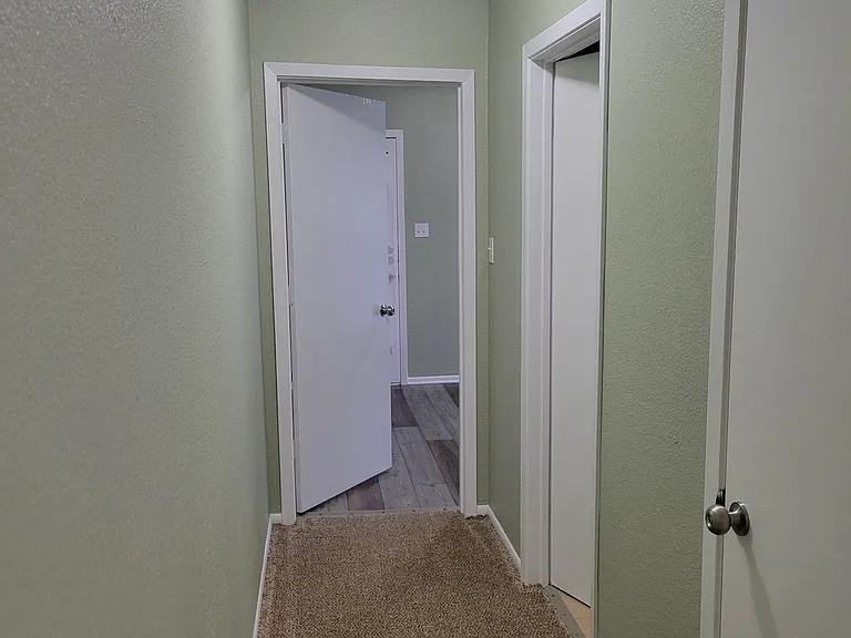 265 Rosebud Ln — Photo 8