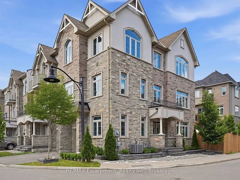 141 Borers Creek Cir — Photo 2