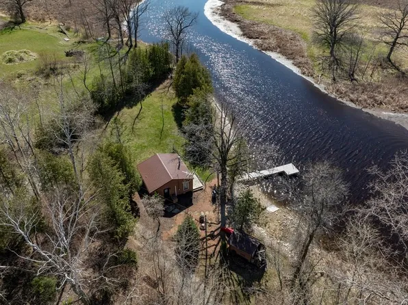 3217 Squaw Island Rd, Sturgeon Bay, WI 54235