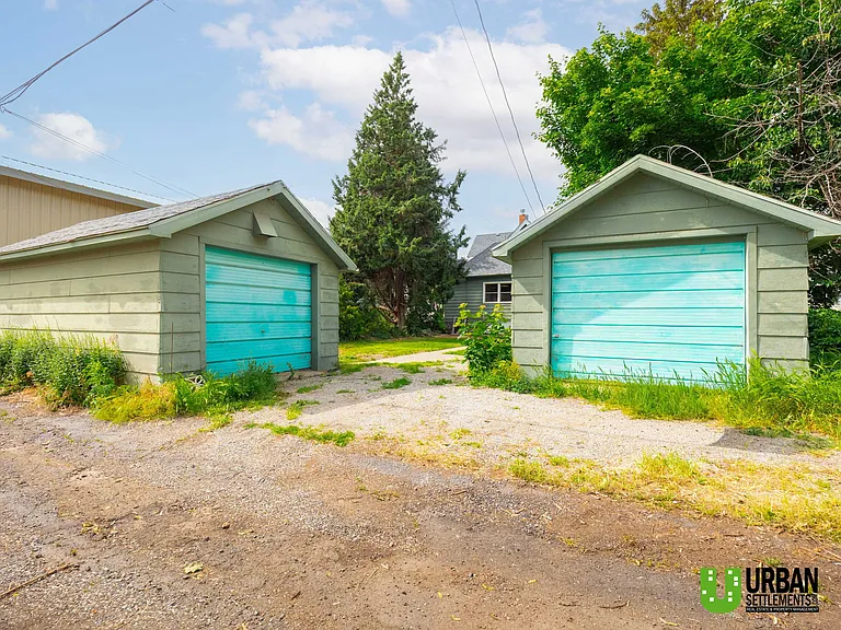 724 E Ermina Ave — Photo 30