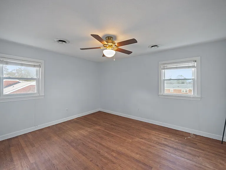 4130 Terrace Dr — Photo 32