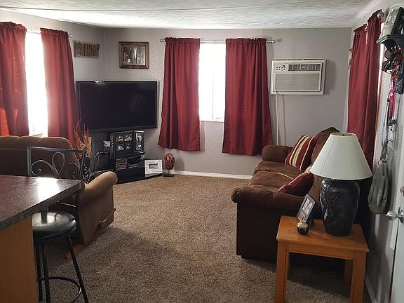 5th image of 646 Frontier Dr