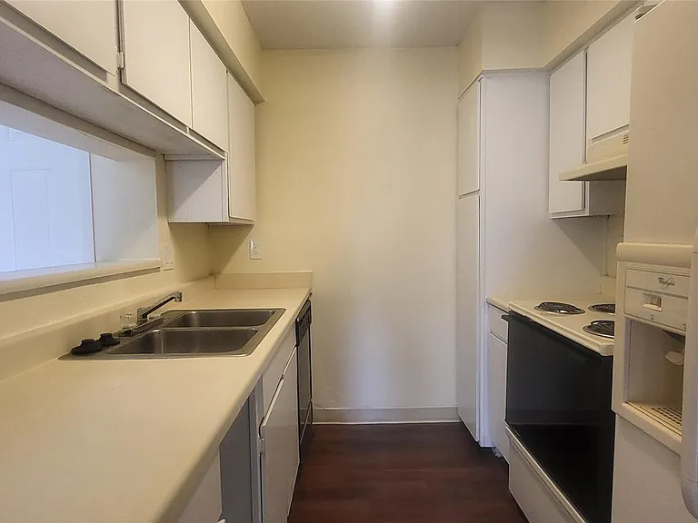 2822 S Bartell Dr #21 — Photo 7