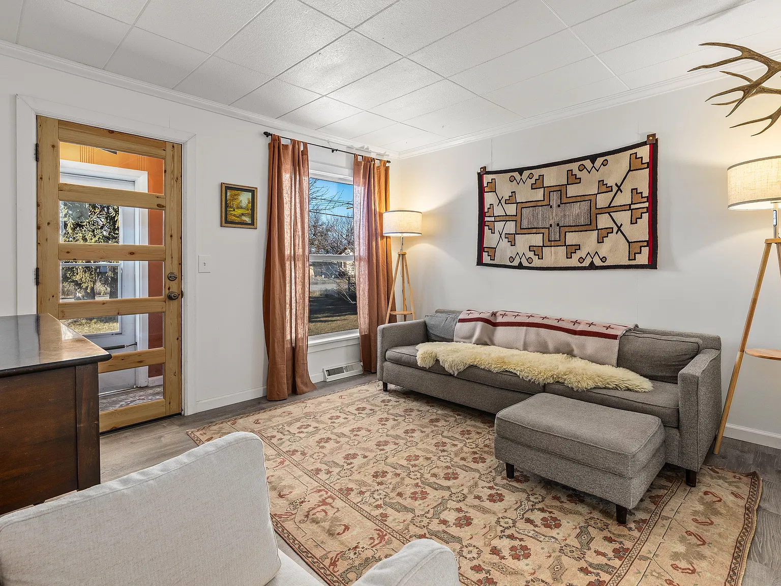 2 bed, 1000 sqft, $2,250 — Photo 1