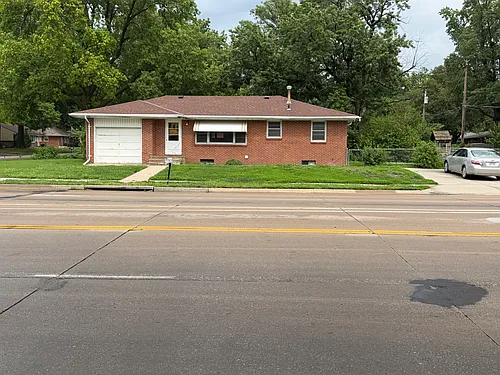 730 N 66th St Photo 1
