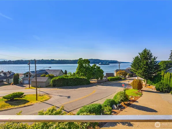 3643 Beach Drive E, Port Orchard, WA 98366