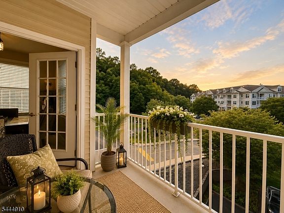 4th image of 5404 Sanctuary Blvd #5404