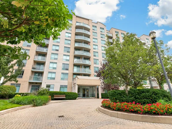 51 Baffin Ct #702, Richmond Hill, ON L4B 4P6