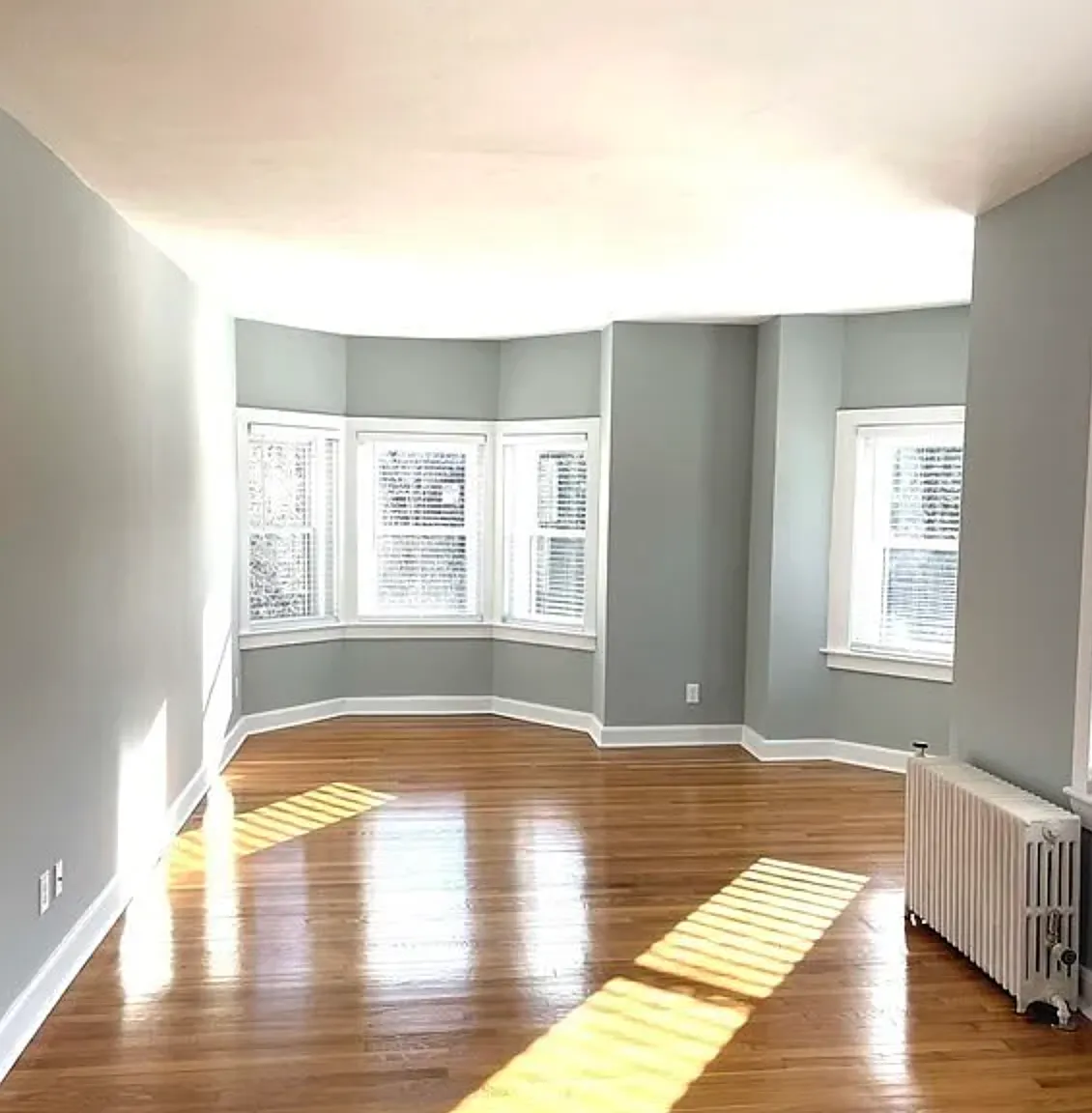 1 bed, 1.0 bath, $2,700 — Photo 2
