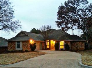 7503 Lake Park Ct, Arlington, TX 76016