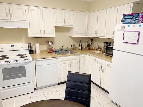 3rd image of 605 Oregon Ave #A