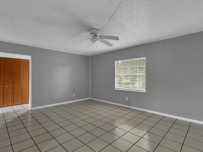 1629 W Oak Ridge Rd #D — Photo 9
