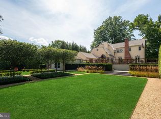 2927 44th St NW, Washington, DC 20016