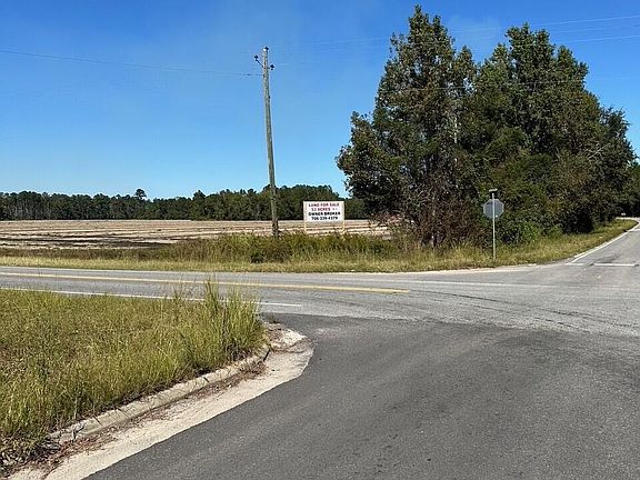 3rd image of 20945 State Highway 46