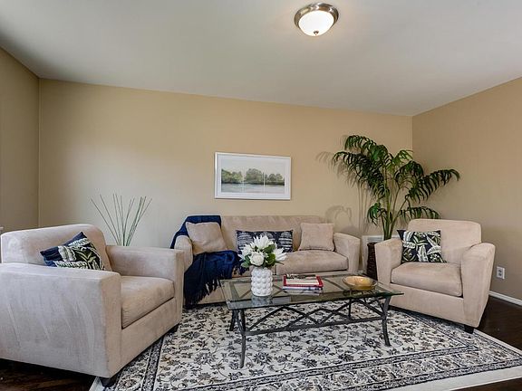 4th image of 11532 Reva Dr