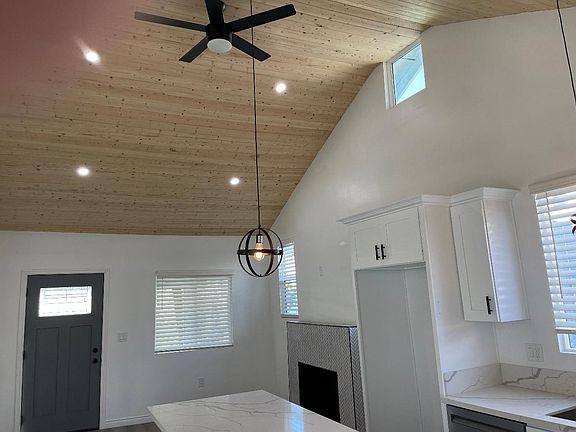 3rd image of 1738 1/2 N Sierra Bonita Ave