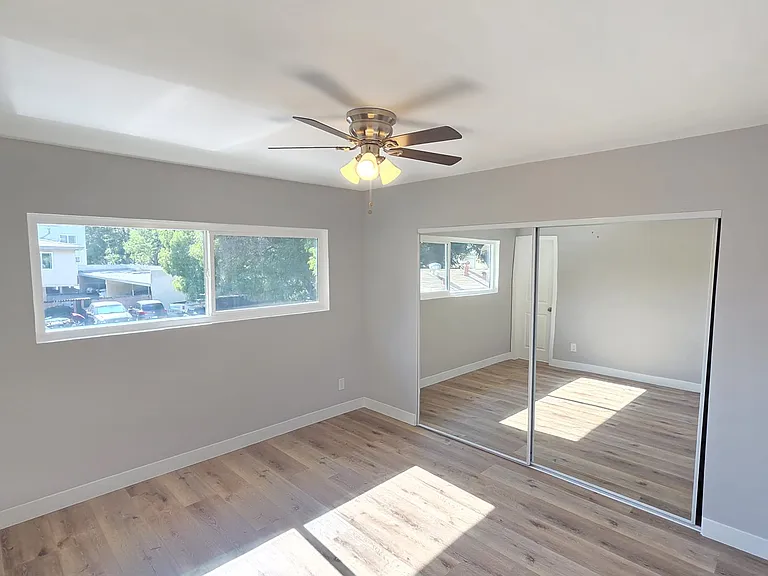 Oxnard Gardens — Photo 16