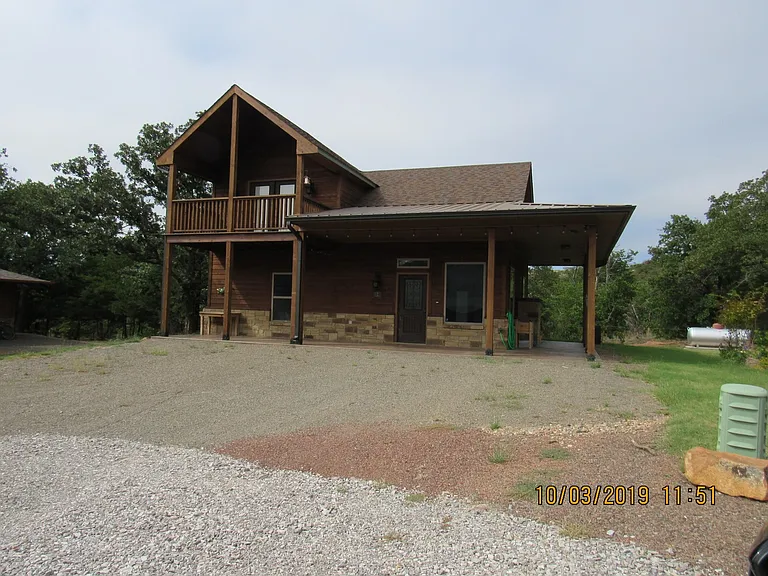 521 NW Eagles Landing Pl — Photo 1