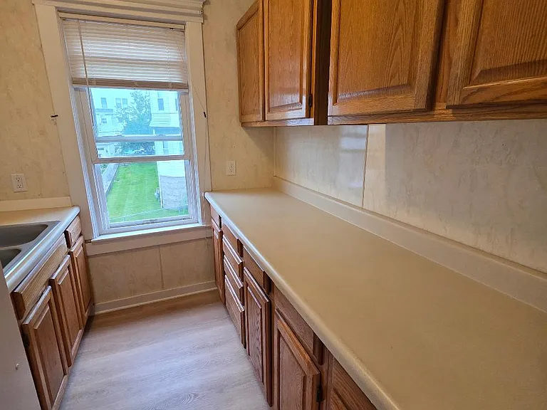 364 Pearce St #2 — Photo 11