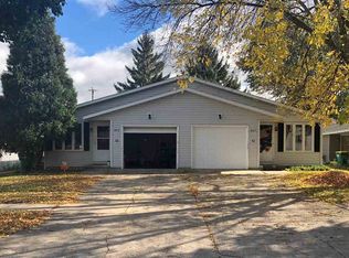 815 Ricky Dr, Green Bay, WI 54302