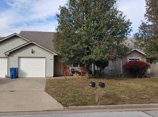 2053-2055 Marigold, Carthage, MO 64836