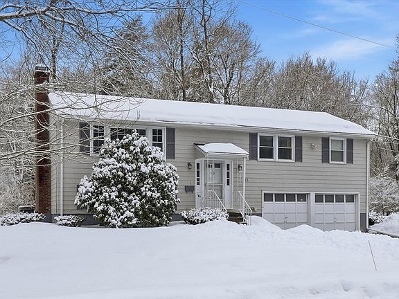 3rd image of 15 Woodmere Rd