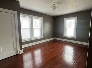 2626 Dewey Ave, Omaha, NE 68105