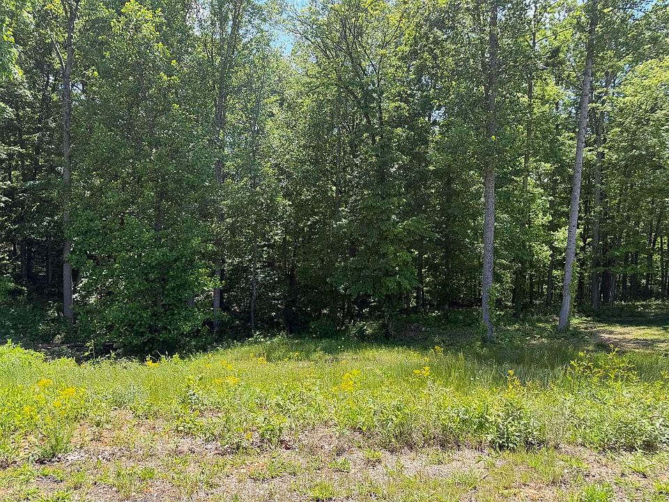 1st image of 17 Vance Dr