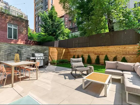 2nd image of 214 W 15th St #Townhouse
