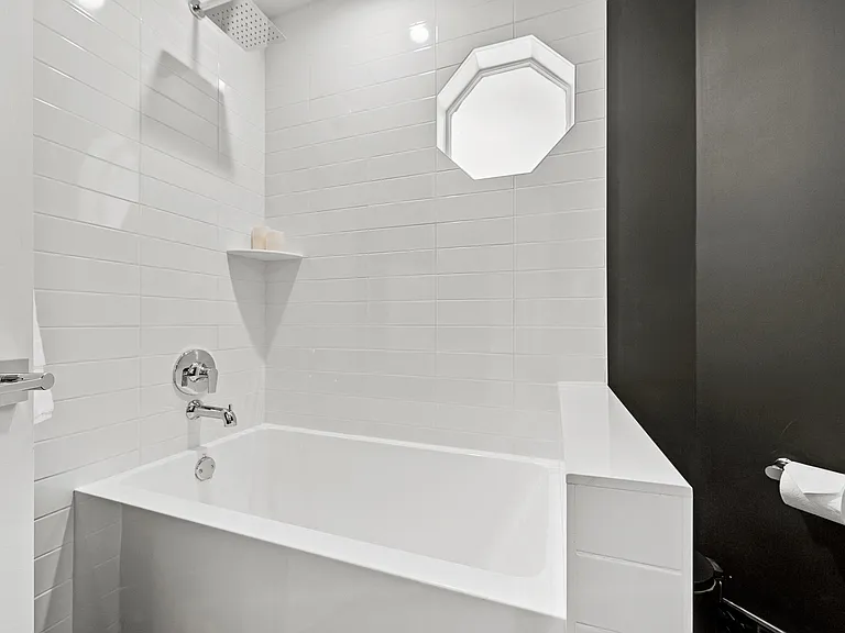 288 Seabreeze Cir — Photo 32