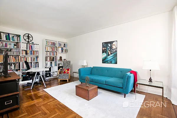 Sold by (Legacy) Elegran | media 5