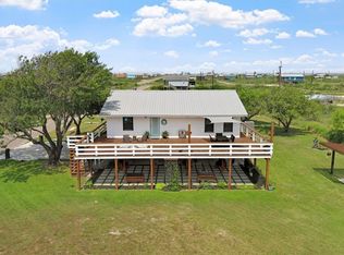342 W Misty Oak Ln, Rockport, TX 78382