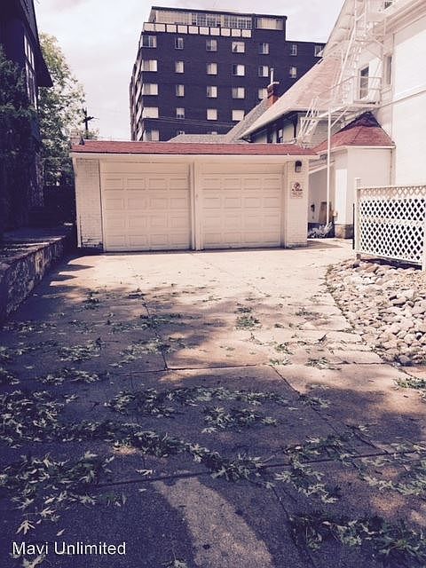 2nd image of 1375 N Race St