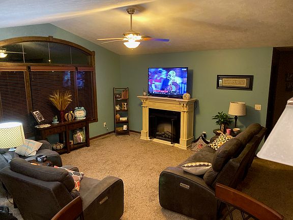 3rd image of 3129 Bison Ct