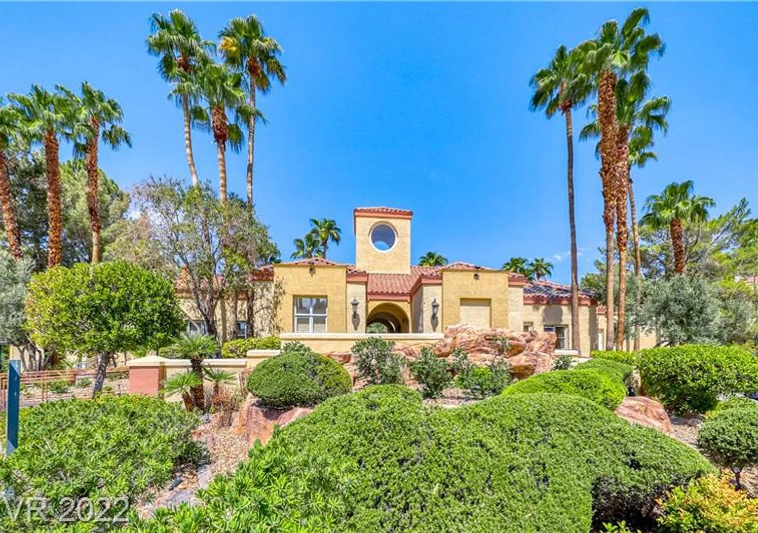 Resort Style Studio in Guard Gated Meridian Community ! — Photo 2