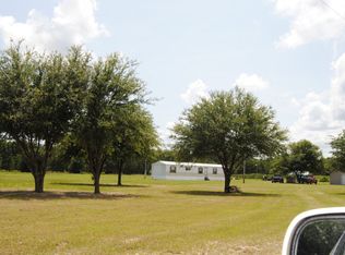 1285 N Brewington Rd, Manning, SC 29102