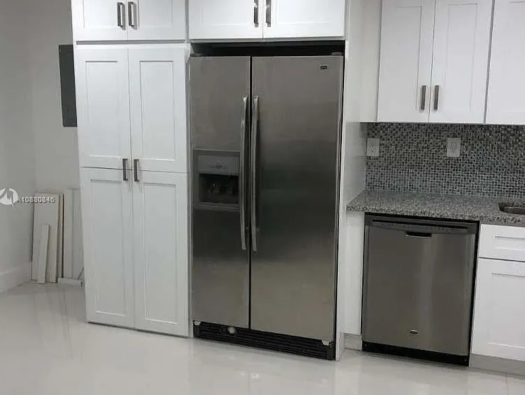 1 bed, 540 sqft, $2,050 — Photo 2