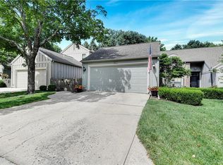 4417 W 112th Ter, Leawood, KS 66211