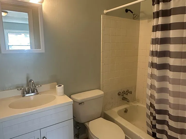 524 Jefferson Ave — Photo 5