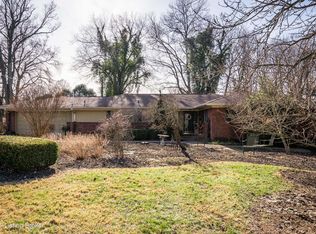 1204 Park Hills Dr, Louisville, KY 40207
