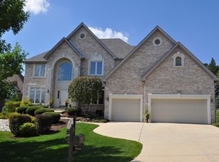 9060 Ridge Ct, Willow Springs, IL 60480