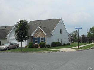 2 Nottingham Ln, Easton, PA 18045