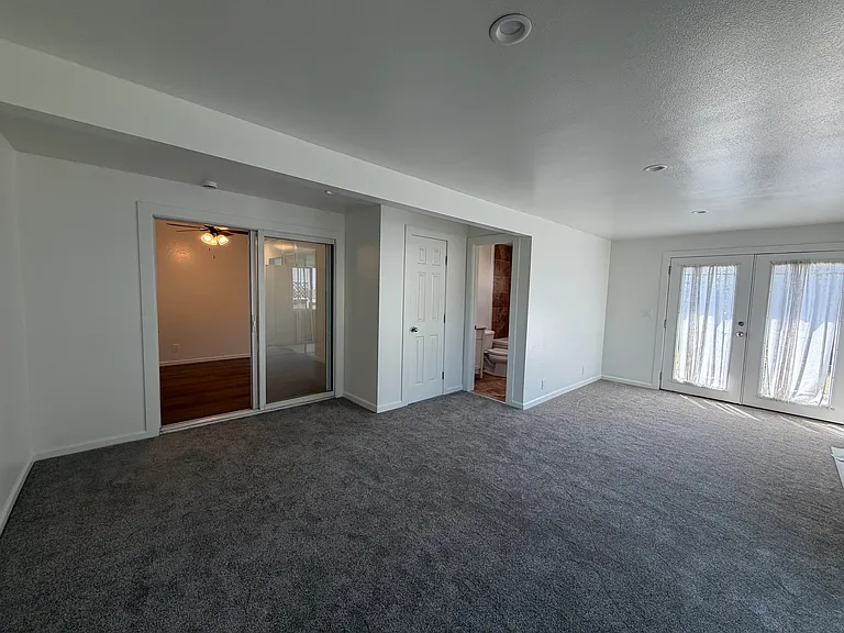 5005 Maiden Ln — Photo 14