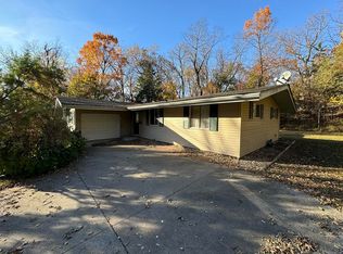 107 W Franklin St, Mount Carroll, IL 61053