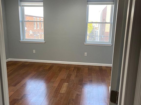 4th image of 1634 S 7th St Floor 2