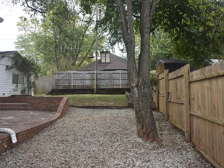 1919 Vanderbilt Cir SW — Photo 39