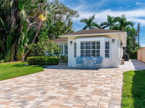 772 104th AVE N, NAPLES, FL 34108