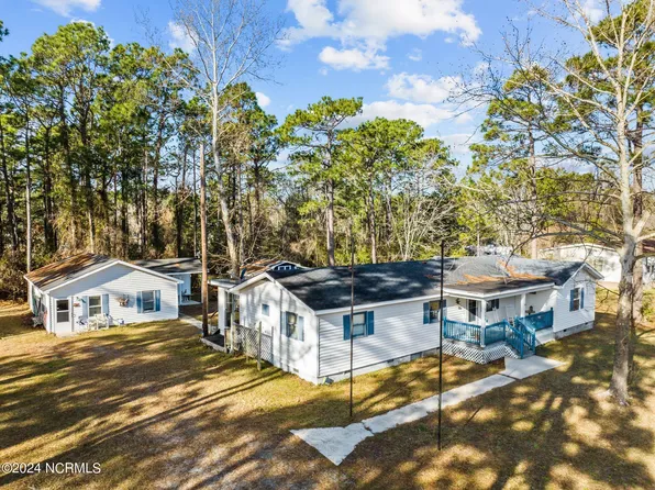 1350 Fifty Lakes Drive, Southport, NC 28461