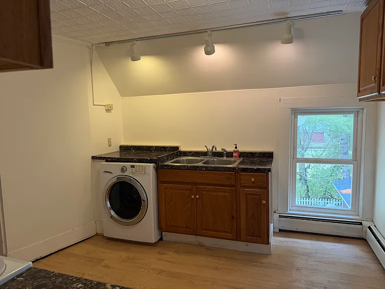 65 School St #3 — Photo 10