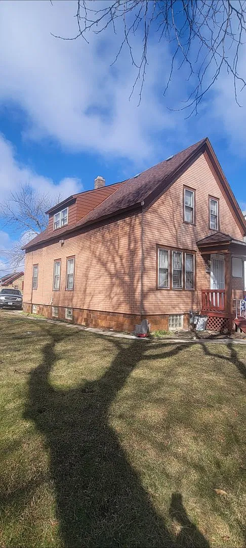 4 bed 1.5 bath House - Rare find — Photo 2